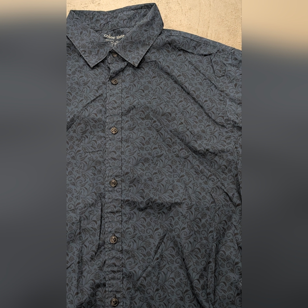 Color Siete Blue Floral Shirt, Medium